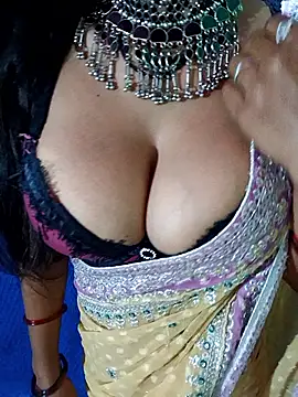 Savita hotmom online show from December 2025 06:59:02 PM