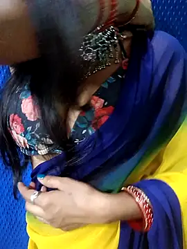 Snapshot of Savita_hotmom chatting on April 2026 07:11:02 PM Savita hotmom online show from April 2026 07:11:02 PM