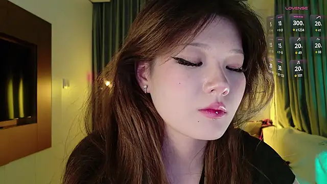 Snapshot of KitayamaChu chatting on November 2025 12:26:01 PM KitayamaChu online show from November 2025 12:26:01 PM