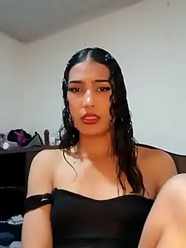 Snapshot of Lanna_hott_ chatting on February 2025 07:13:01 PM Lanna hott online show from February 2025 07:13:01 PM