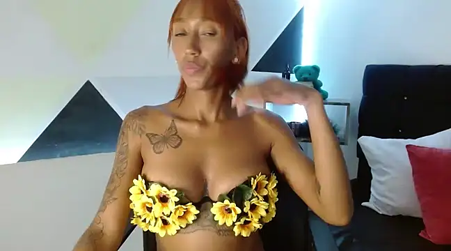 ZashaRomero online show from March 2025 02:01:02 AM