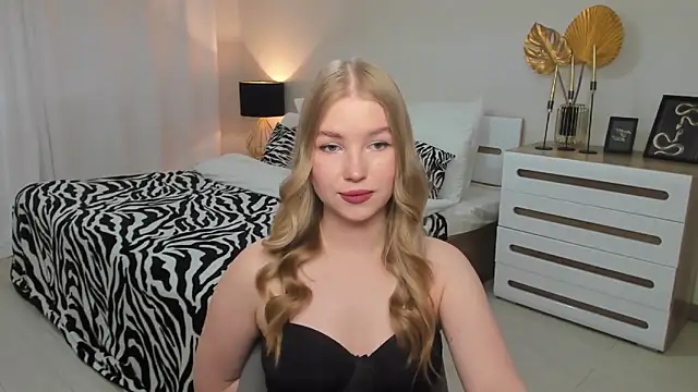 shy  lady online show from April 2026 11:08:02 AM