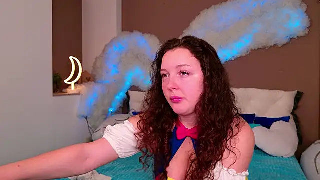 Snapshot of GloriNichols chatting on October 2025 07:12:01 AM GloriNichols online show from October 2025 07:12:01 AM