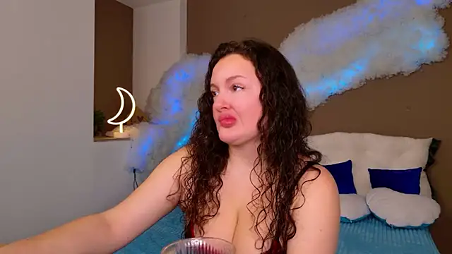 Snapshot of GloriNichols chatting on November 2025 08:23:02 AM GloriNichols online show from November 2025 08:23:02 AM