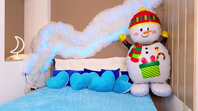 Snapshot of GloriNichols chatting on December 2025 06:30:02 AM GloriNichols online show from December 2025 06:30:02 AM