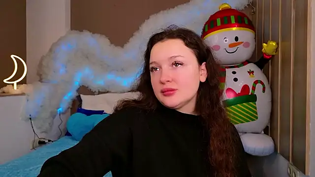 Snapshot of GloriNichols chatting on December 2025 06:08:02 AM GloriNichols online show from December 2025 06:08:02 AM