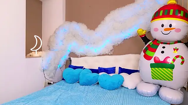 Snapshot of GloriNichols chatting on December 2025 06:06:01 AM GloriNichols online show from December 2025 06:06:01 AM