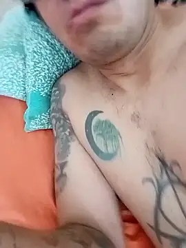 Snapshot of ale3J4a chatting on April 2026 03:26:01 PM ale3J4a online show from April 2026 03:26:01 PM