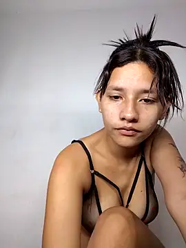 FerneyManti online show from December 2025 03:40:02 PM