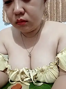 VyOanh2K online show from October 2025 02:39:01 PM