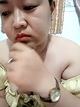 VyOanh2K online show from November 2025 03:38:02 PM