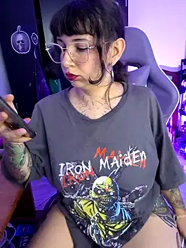 Snapshot of Aria_Bennett21 chatting on June 2026 03:23:02 AM Aria Bennett21 online show from June 2026 03:23:02 AM