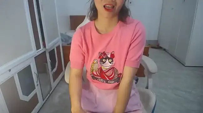 Snapshot of Susu204 chatting on March 2025 04:41:02 AM Susu204 online show from March 2025 04:41:02 AM