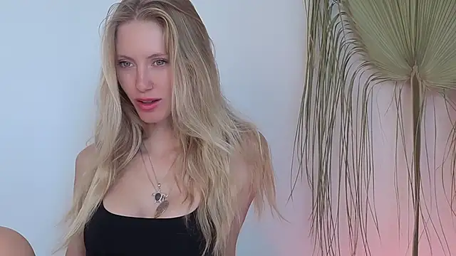 Snapshot of my_lina chatting on November 2025 08:49:02 AM my lina online show from November 2025 08:49:02 AM