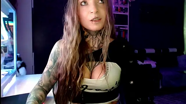 InesGold online show from February 2025 10:26:01 AM