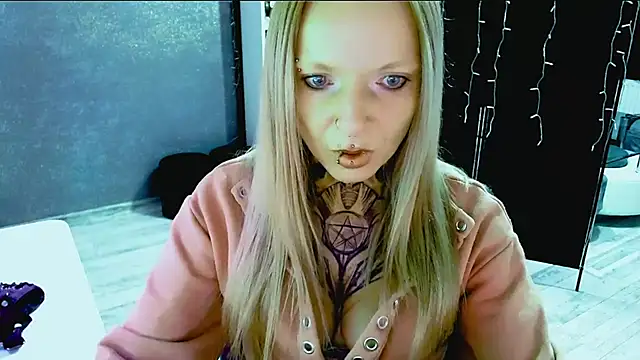 InesGold online show from September 2025 07:10:02 AM