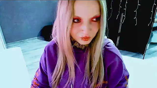 InesGold online show from October 2025 08:15:01 PM