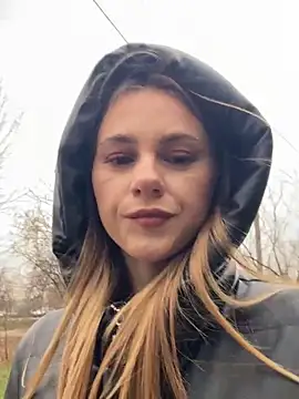 Snapshot of GraceTorrez chatting on December 2024 11:38:01 AM GraceTorrez online show from December 2024 11:38:01 AM