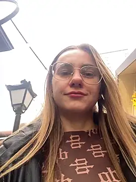 Snapshot of GraceTorrez chatting on December 2024 11:33:01 AM GraceTorrez online show from December 2024 11:33:01 AM