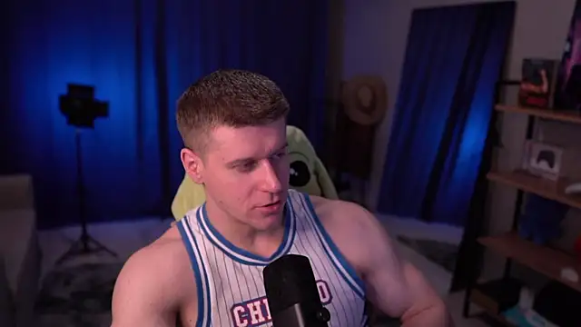 Snapshot of Bruno_Banani chatting on March 2026 05:29:01 PM Bruno Banani online show from March 2026 05:29:01 PM