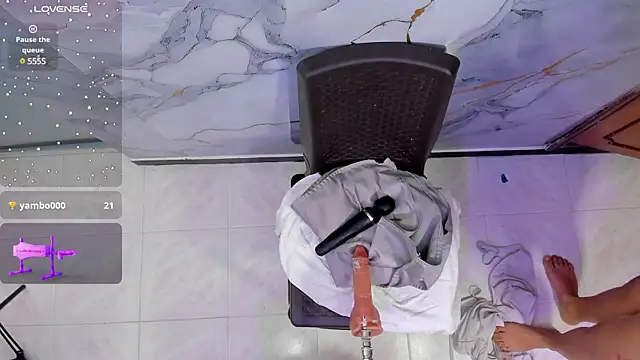 zyle boobs online show from March 2025 02:37:01 AM