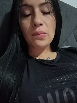 Snapshot of Sara_luna_ chatting on December 2024 11:24:01 PM Sara luna  online show from December 2024 11:24:01 PM