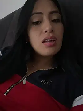 Snapshot of Sara_luna_ chatting on June 2026 10:05:02 PM Sara luna online show from June 2026 10:05:02 PM