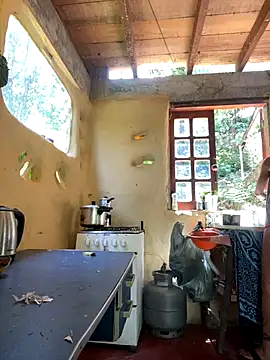 sammoura01 online show from December 2025 01:49:01 PM