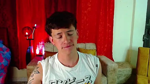 GabyThoms online show from December 2024 07:51:02 AM