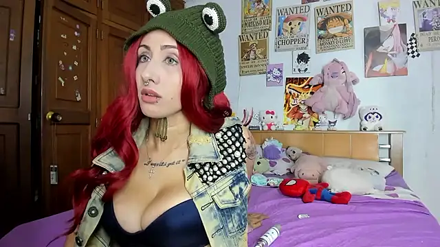 LunaDeCristall online show from November 2025 04:12:02 AM