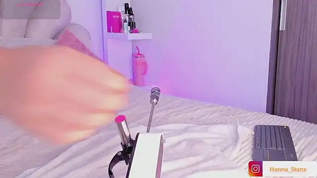 Hanna Stanx online show from October 2025 09:04:01 PM