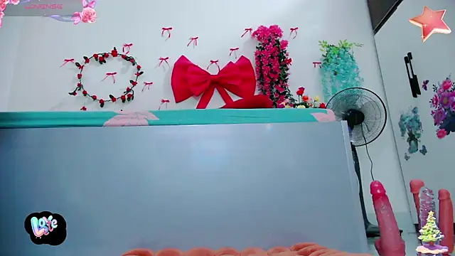 Lan Asian online show from December 2025 09:57:01 PM