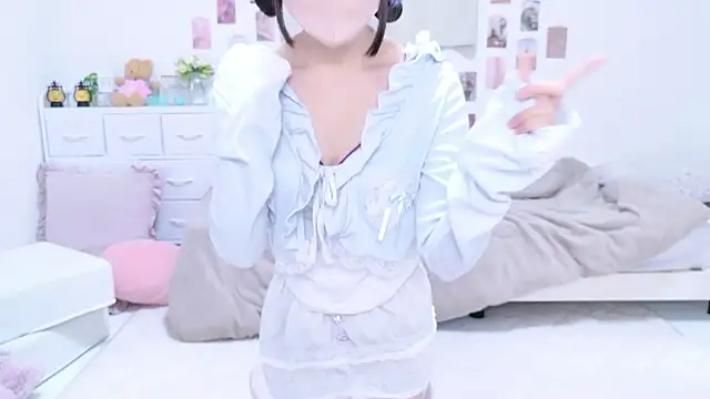 x-naru-x online show from December 2025 01:39:01 PM