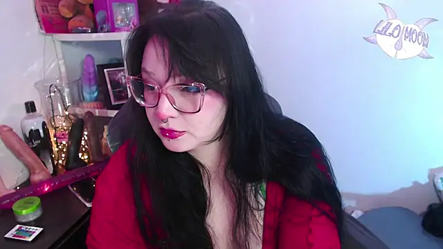 Snapshot of LiloMoon69 chatting on December 2024 03:26:02 AM LiloMoon69 online show from December 2024 03:26:02 AM