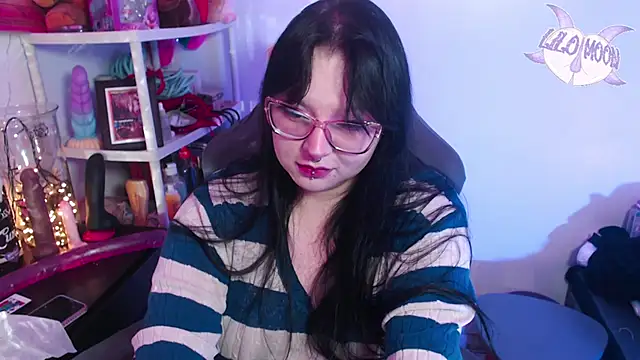 Snapshot of LiloMoon69 chatting on January 2025 02:14:02 AM LiloMoon69 online show from January 2025 02:14:02 AM
