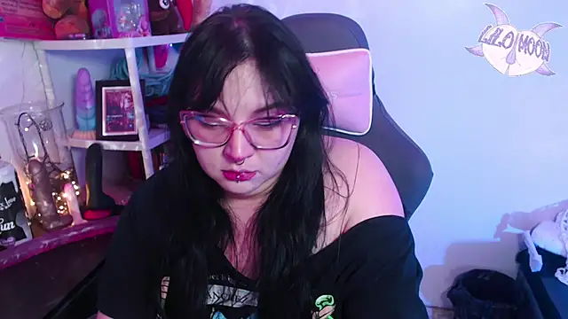Snapshot of LiloMoon69 chatting on January 2025 03:36:02 AM LiloMoon69 online show from January 2025 03:36:02 AM