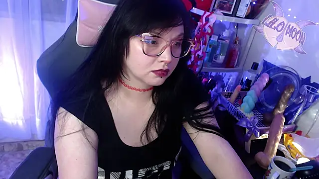 Snapshot of LiloMoon69 chatting on February 2025 04:07:01 AM LiloMoon69 online show from February 2025 04:07:01 AM