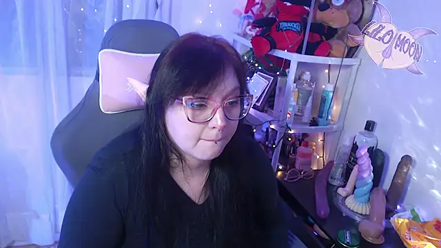 Snapshot of LiloMoon69 chatting on February 2025 07:23:02 AM LiloMoon69 online show from February 2025 07:23:02 AM