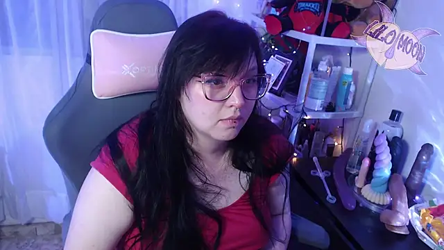 Snapshot of LiloMoon69 chatting on February 2025 07:26:02 AM LiloMoon69 online show from February 2025 07:26:02 AM