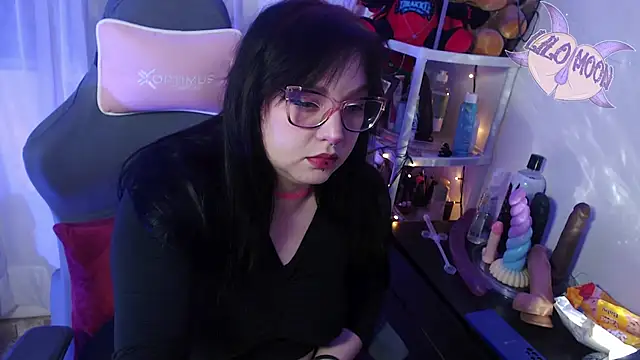 Snapshot of LiloMoon69 chatting on March 2025 03:53:02 AM LiloMoon69 online show from March 2025 03:53:02 AM