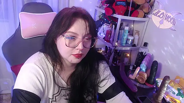 Snapshot of LiloMoon69 chatting on March 2025 04:07:01 AM LiloMoon69 online show from March 2025 04:07:01 AM