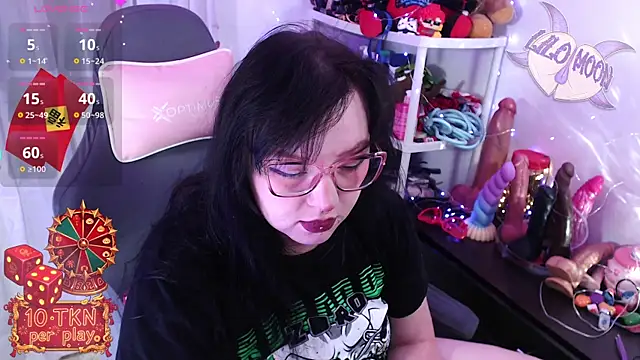 LiloMoon69 online show from February 2026 01:18:01 PM