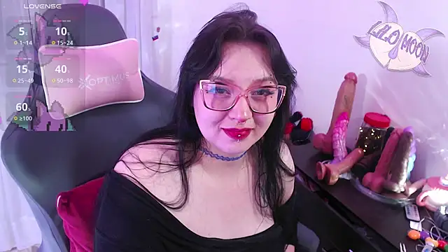 LiloMoon69 online show from April 2026 02:13:02 PM