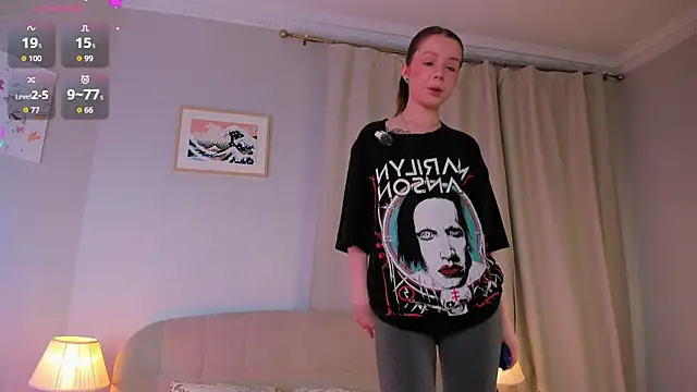 DominikaElis online show from December 2025 07:33:02 PM