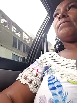 Snapshot of OliviaBurning chatting on November 2025 07:28:01 PM OliviaBurning online show from November 2025 07:28:01 PM