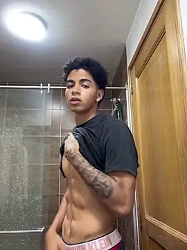 Snapshot of JoanG10 chatting on September 2025 01:49:01 AM JoanG10 online show from September 2025 01:49:01 AM