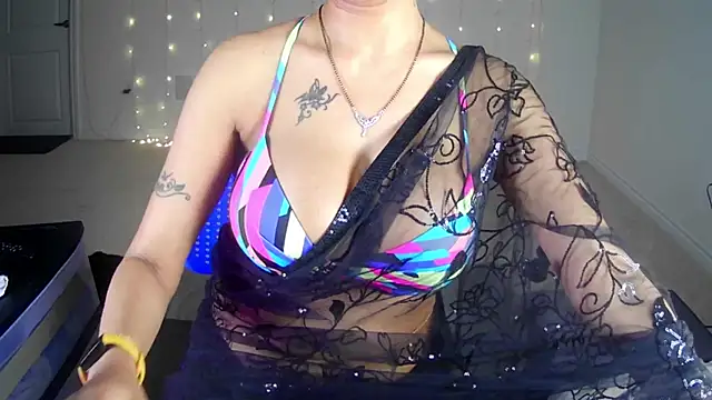 Snapshot of roma_indobong_temptress chatting on June 2026 06:18:02 PM roma indobong temptress online show from June 2026 06:18:02 PM
