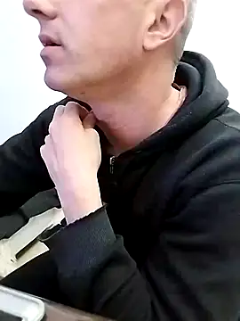 Snapshot of HELL_FIRE chatting on November 2025 05:22:01 PM HELL FIRE online show from November 2025 05:22:01 PM