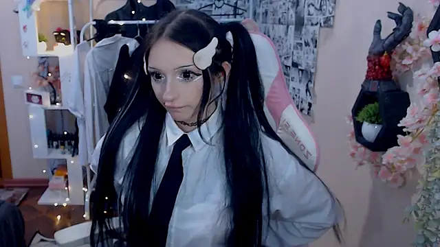 Snapshot of hikmurr chatting on December 2024 08:16:01 PM hikmurr online show from December 2024 08:16:01 PM