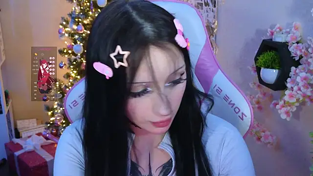 Snapshot of hikmurr chatting on December 2024 07:17:02 PM hikmurr online show from December 2024 07:17:02 PM